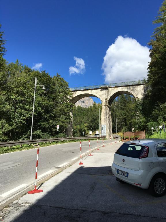 Meuble Villa Neve Cortina dʼAmpezzo Exterior foto